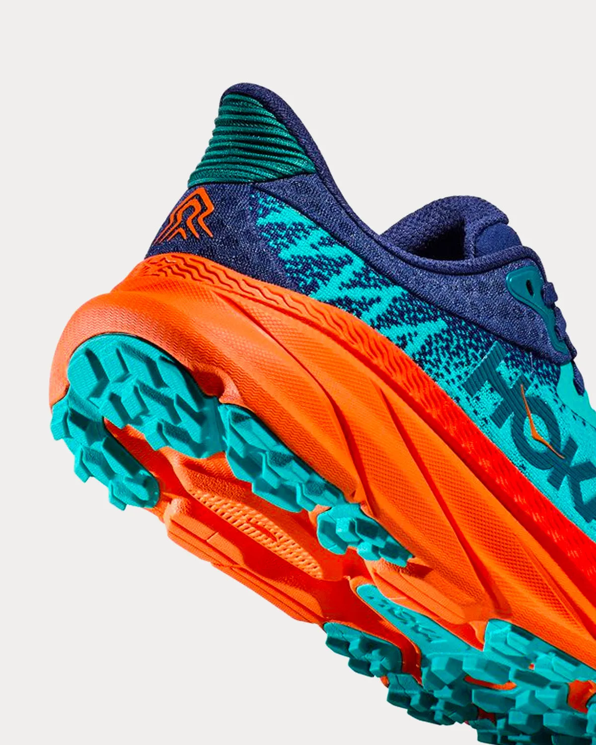 Challenger 7 Ceramic / Vibrant Orange Running Shoes